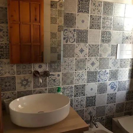 Enza * Fontane Bianche